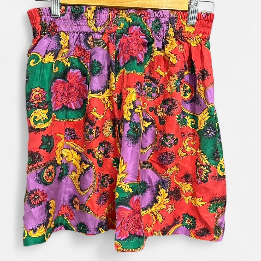 Vintage 90s 100% Silk Baroque Floral Scroll Shorts Rare Statement Piece Small - Picture 5 of 9